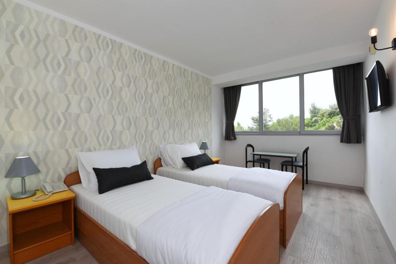 Hotel Tolero Ploce  Exteriér fotografie